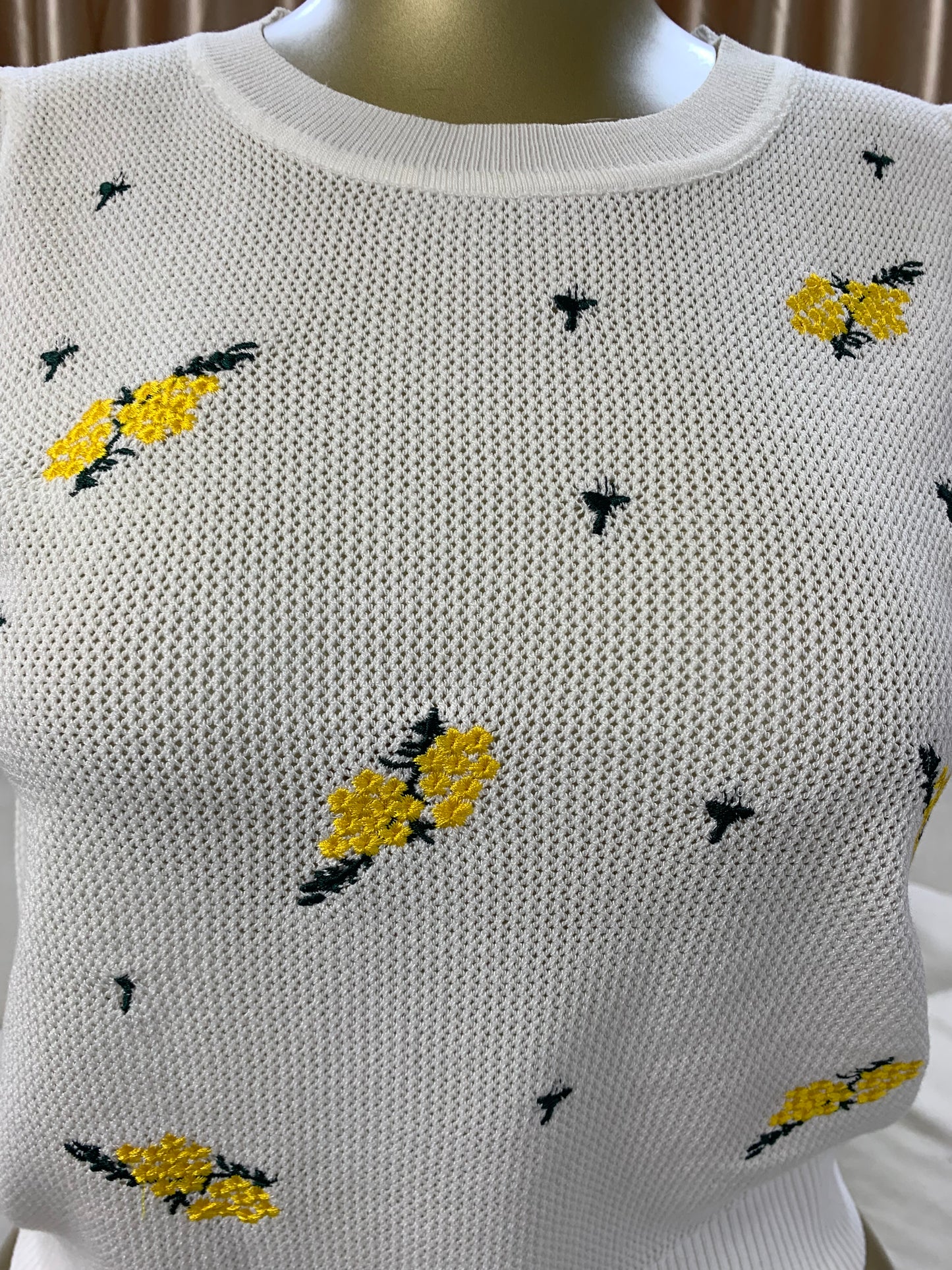 Yellow flower top MID2317