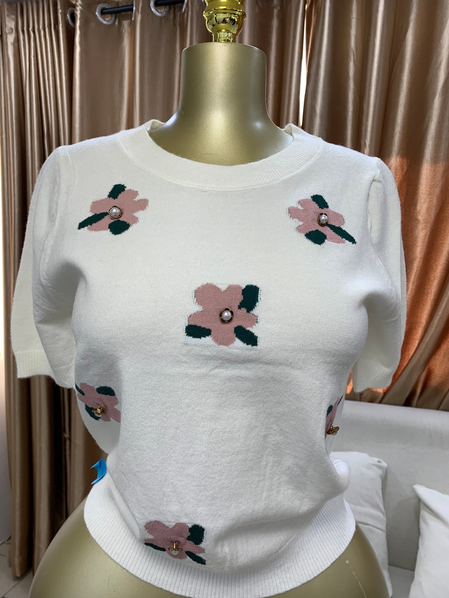 Flower button top
