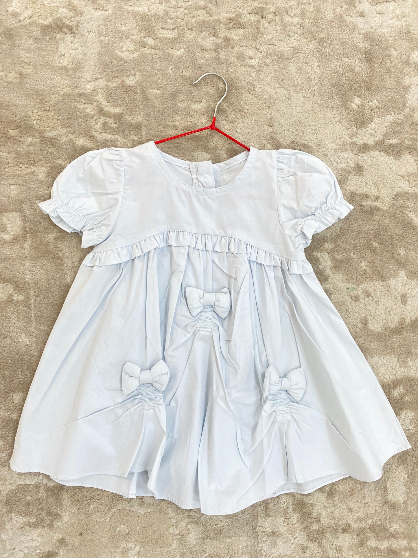 Children gown 108