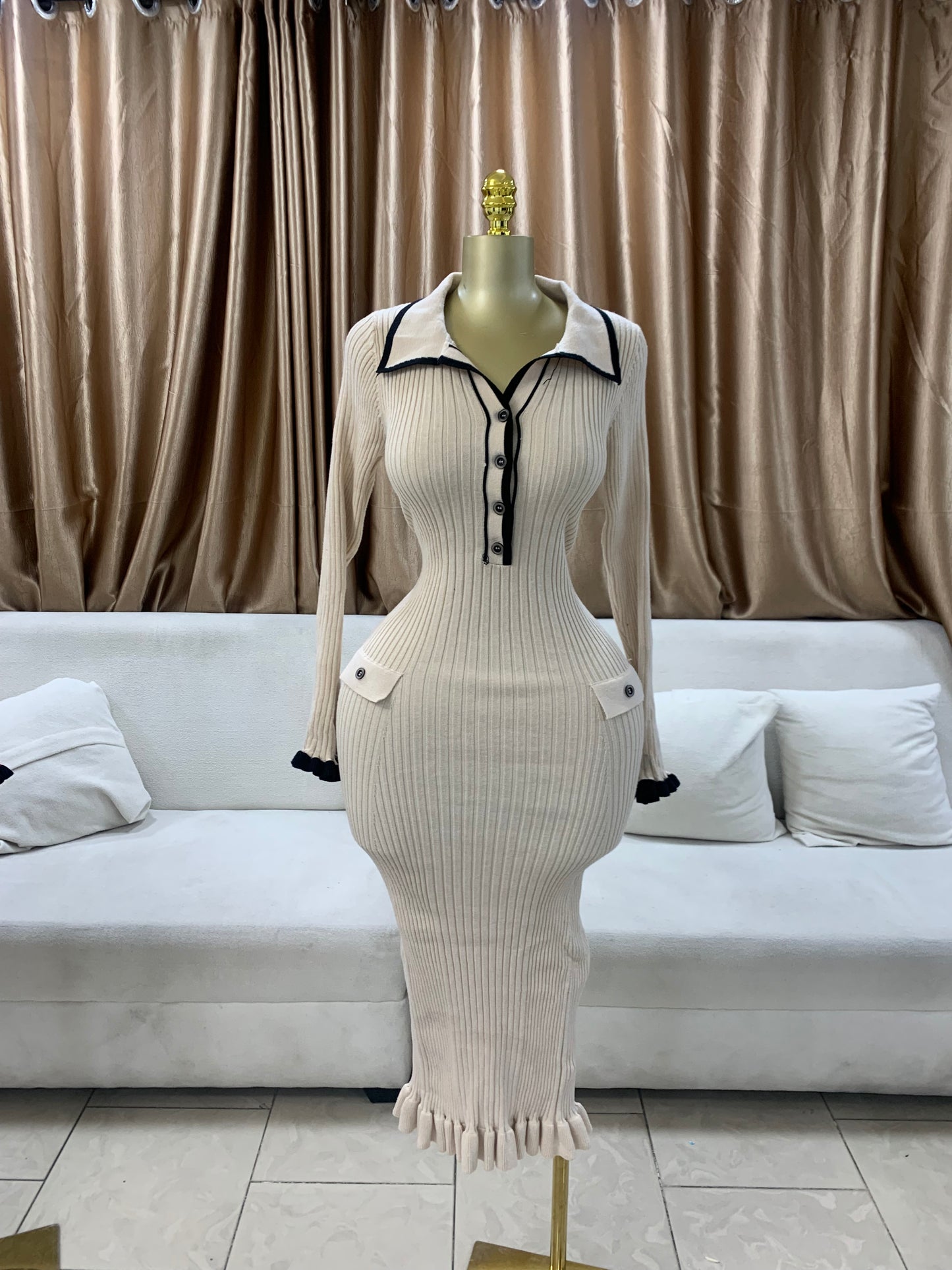Jinyorl black tips gown
