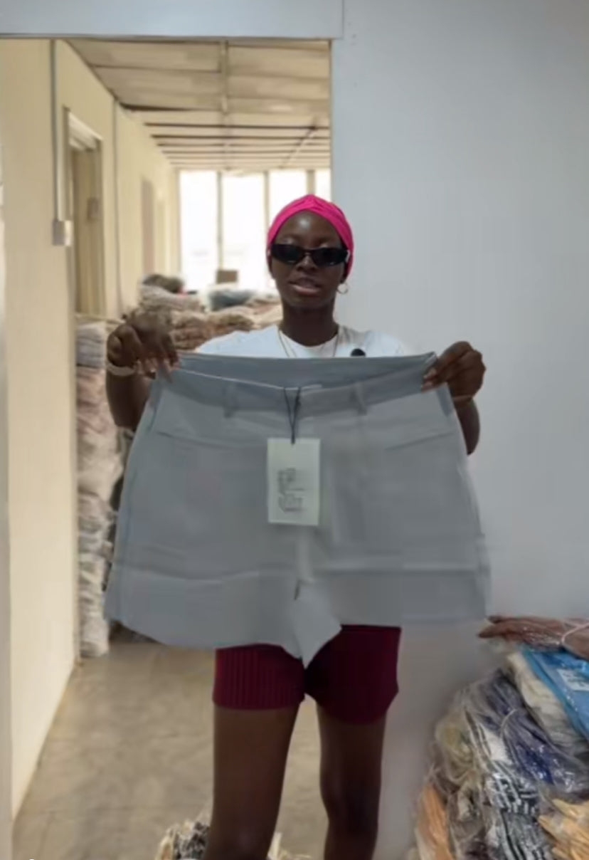 Manni Gray shorts TWD0801