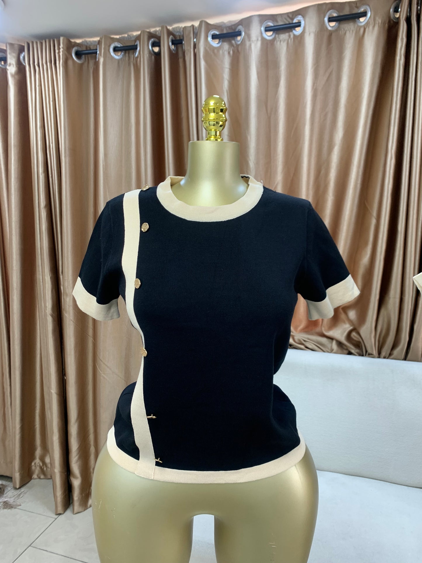 Side button black top