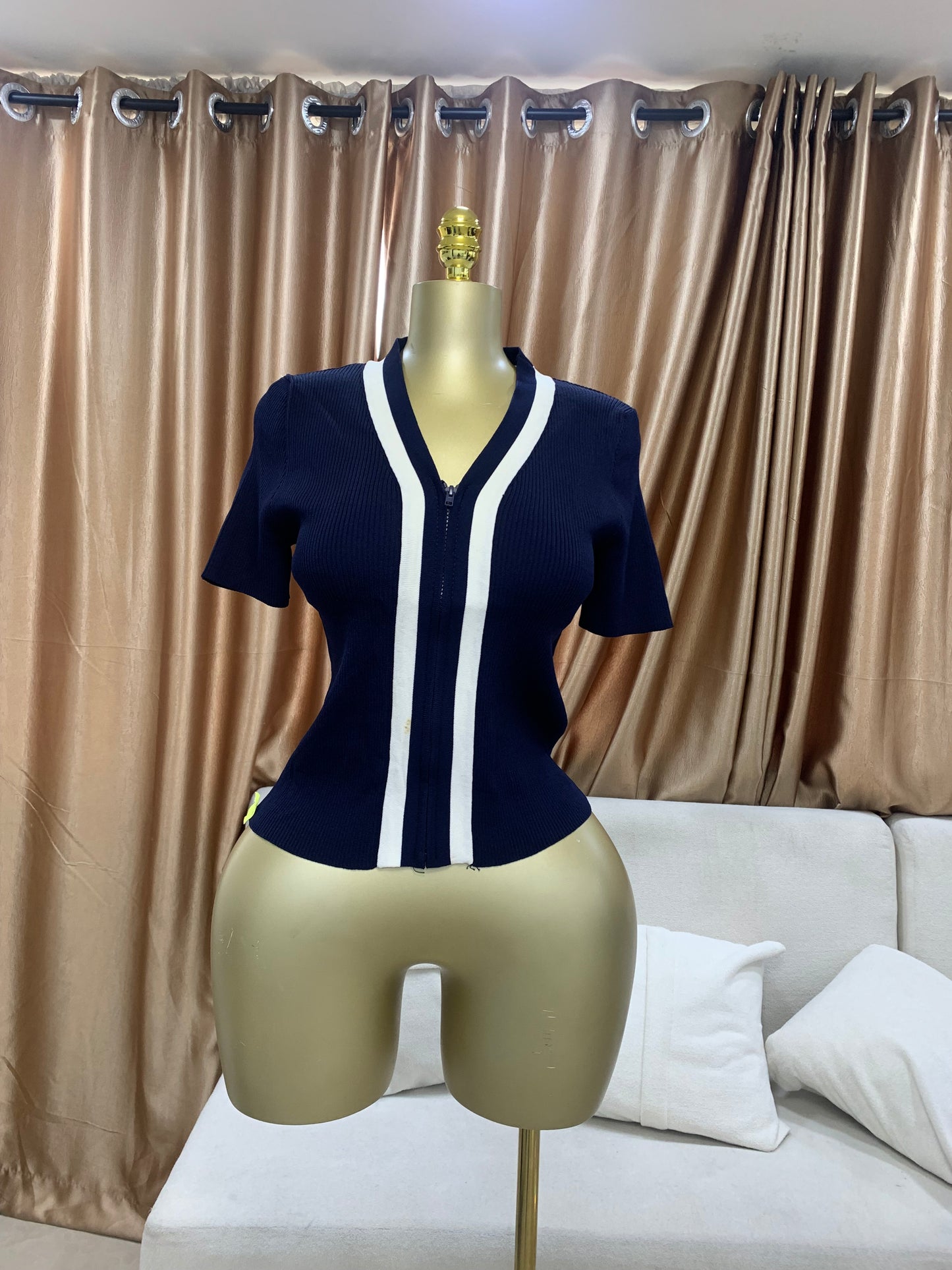 Zip up top MID999