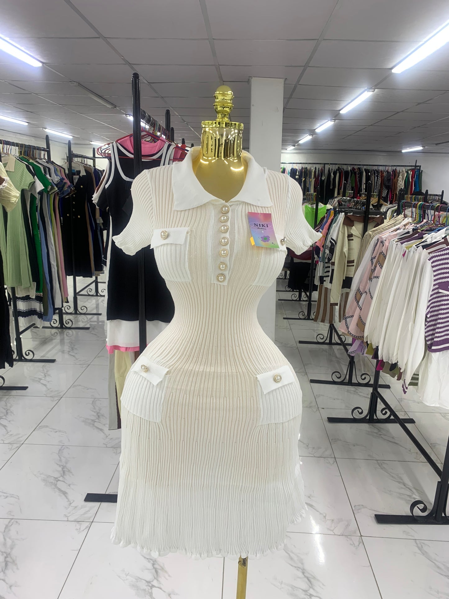 Niki short flare gown MIDE102