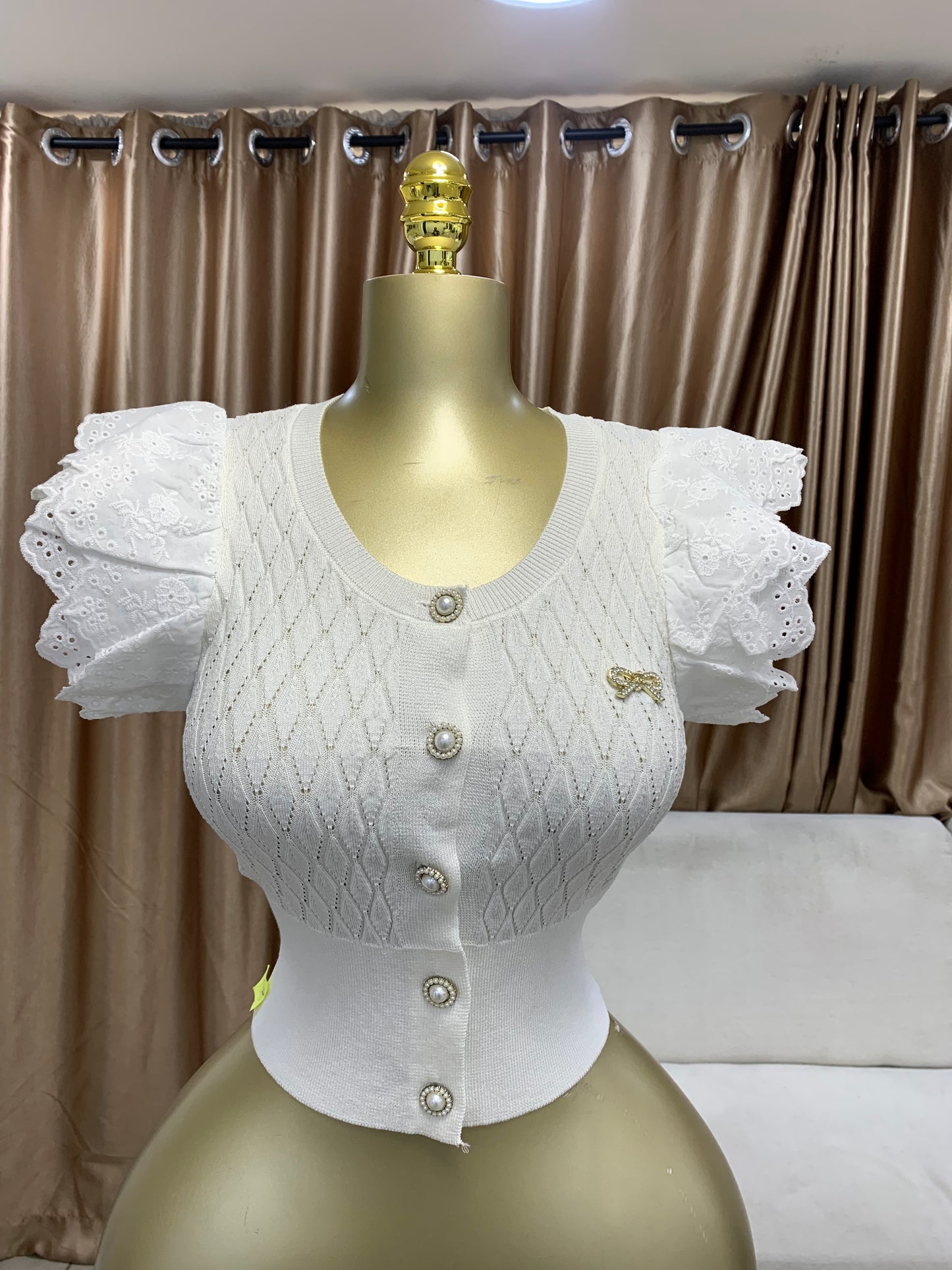 Lace sleeve bow top MID126