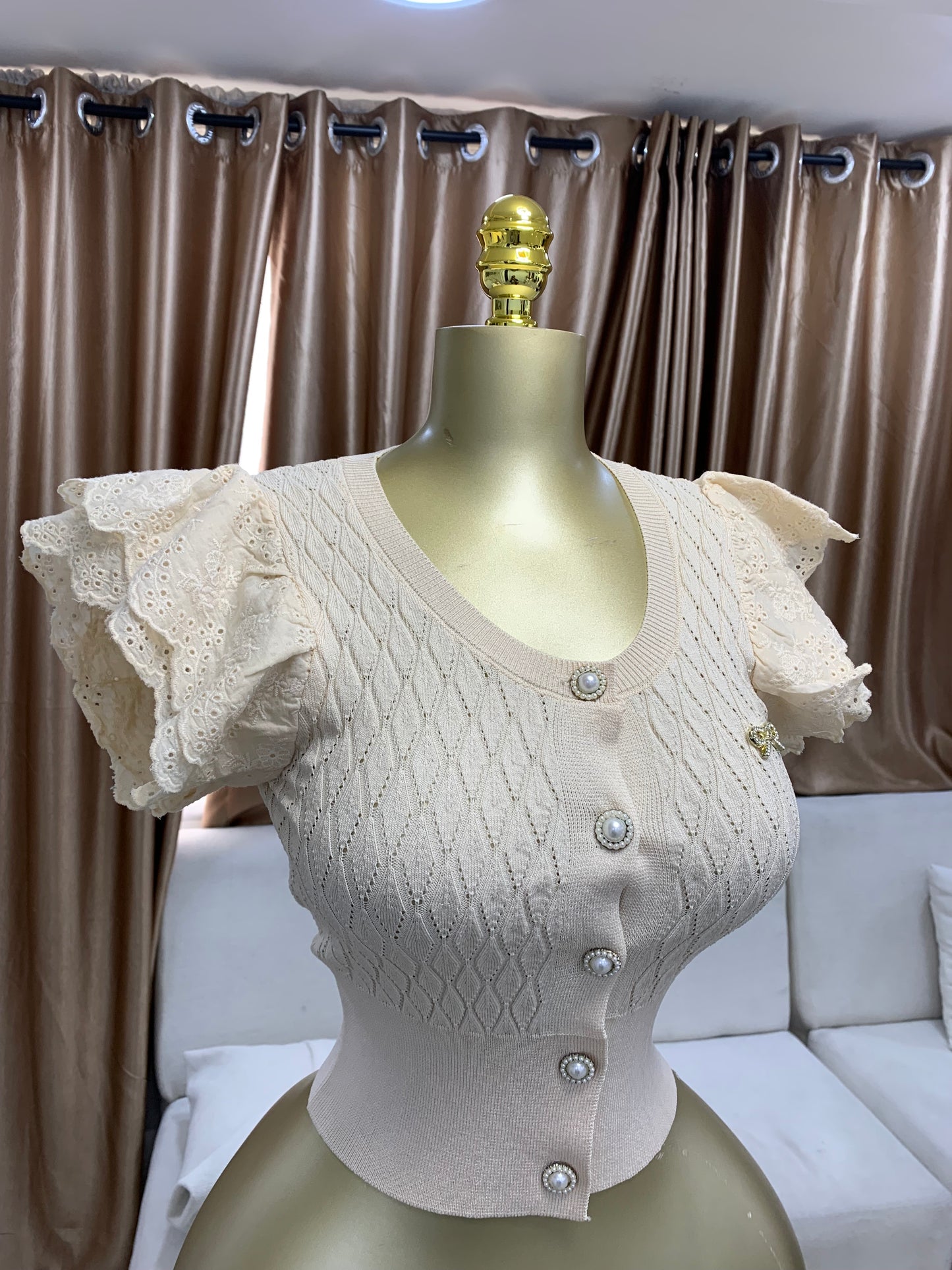 Lace sleeve bow top MID126