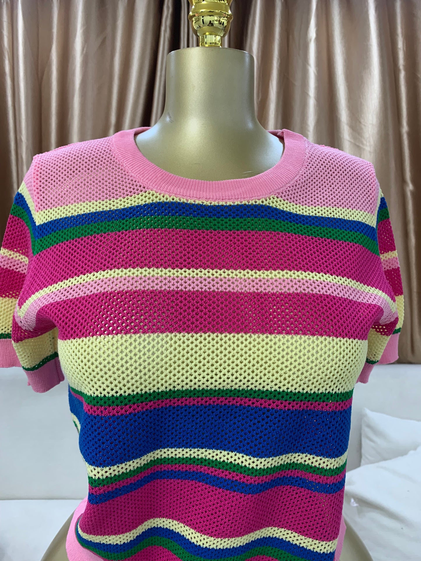 Multicolor knitted top