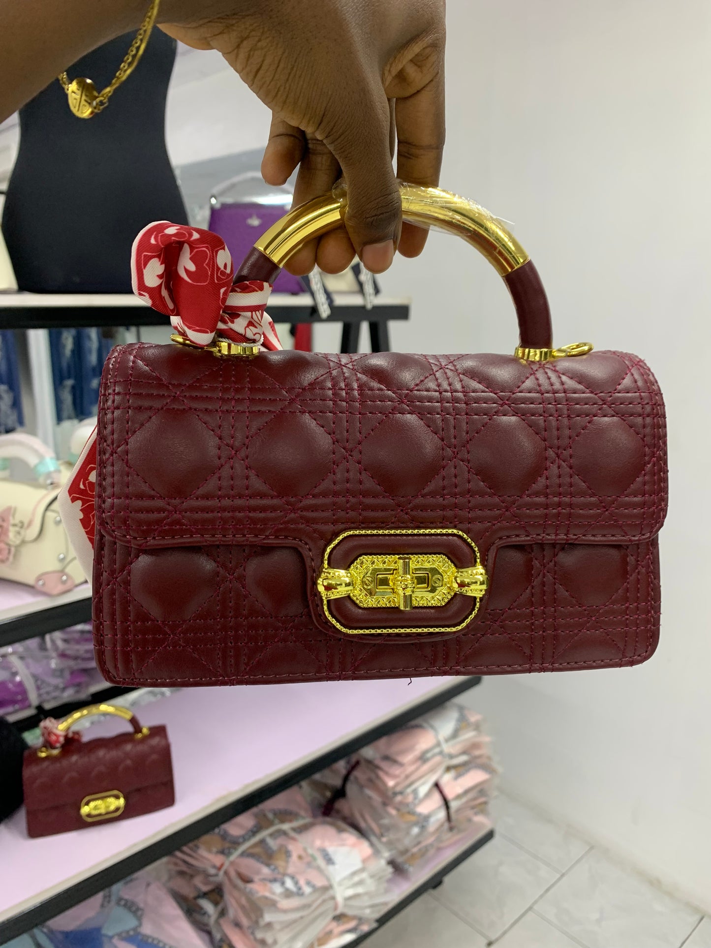 Miss Gail wine bag