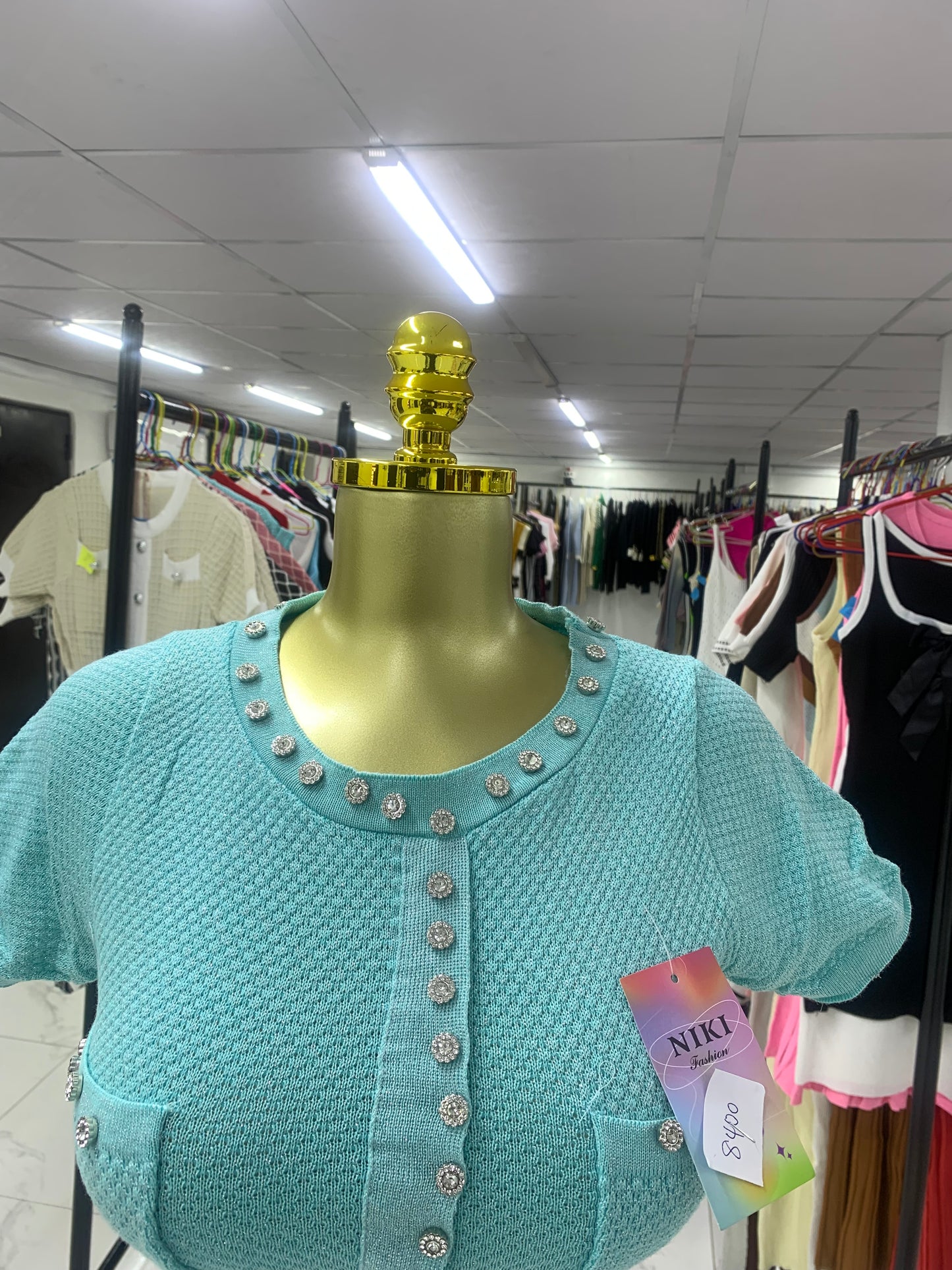 Niki shiny green gown MID014