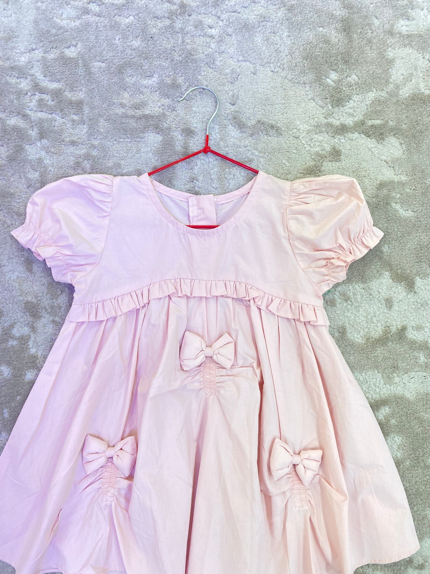 Children gown 108