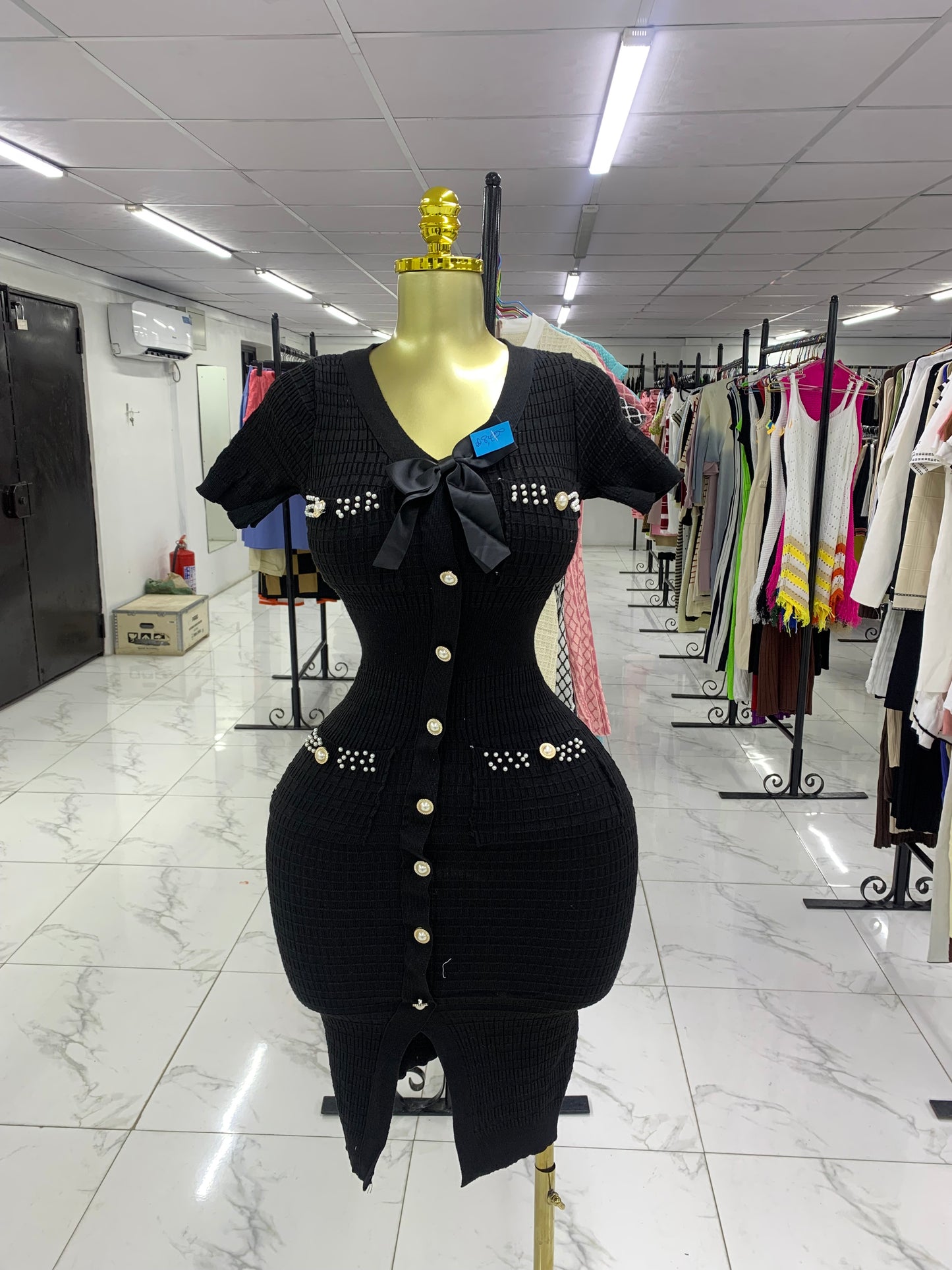 Black tie bead pocket gown mid290