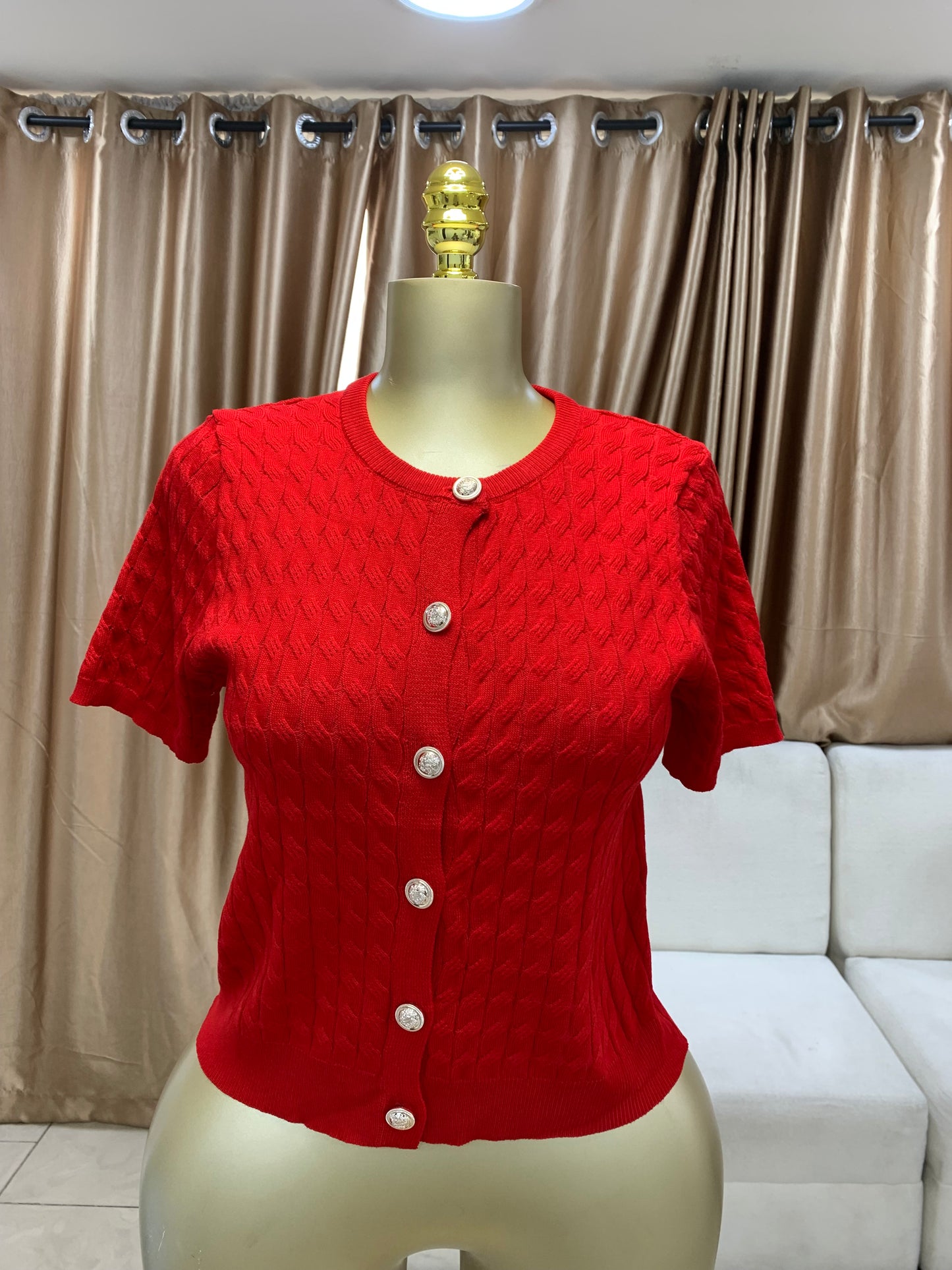 Button woven top