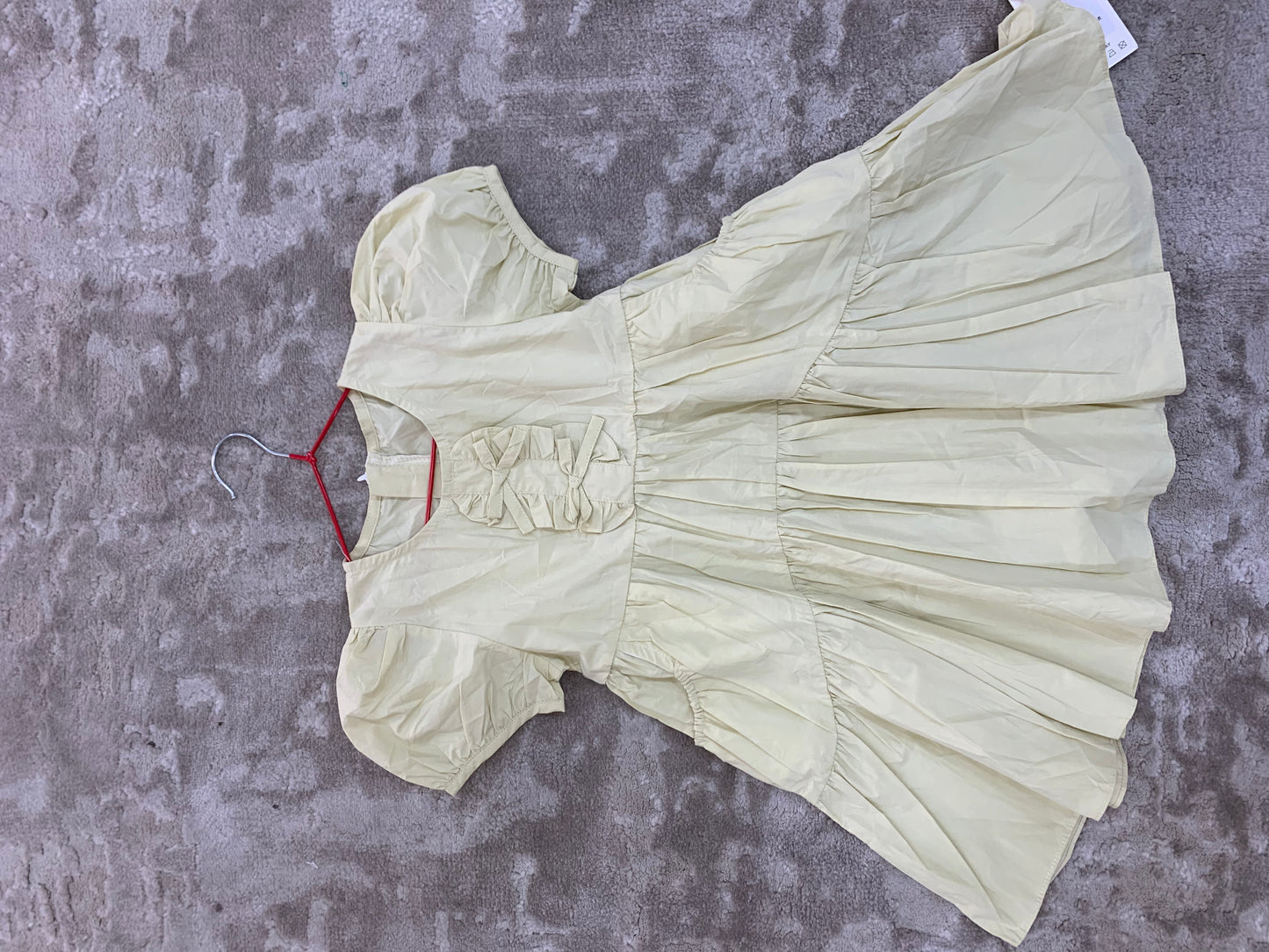 Children gown 102