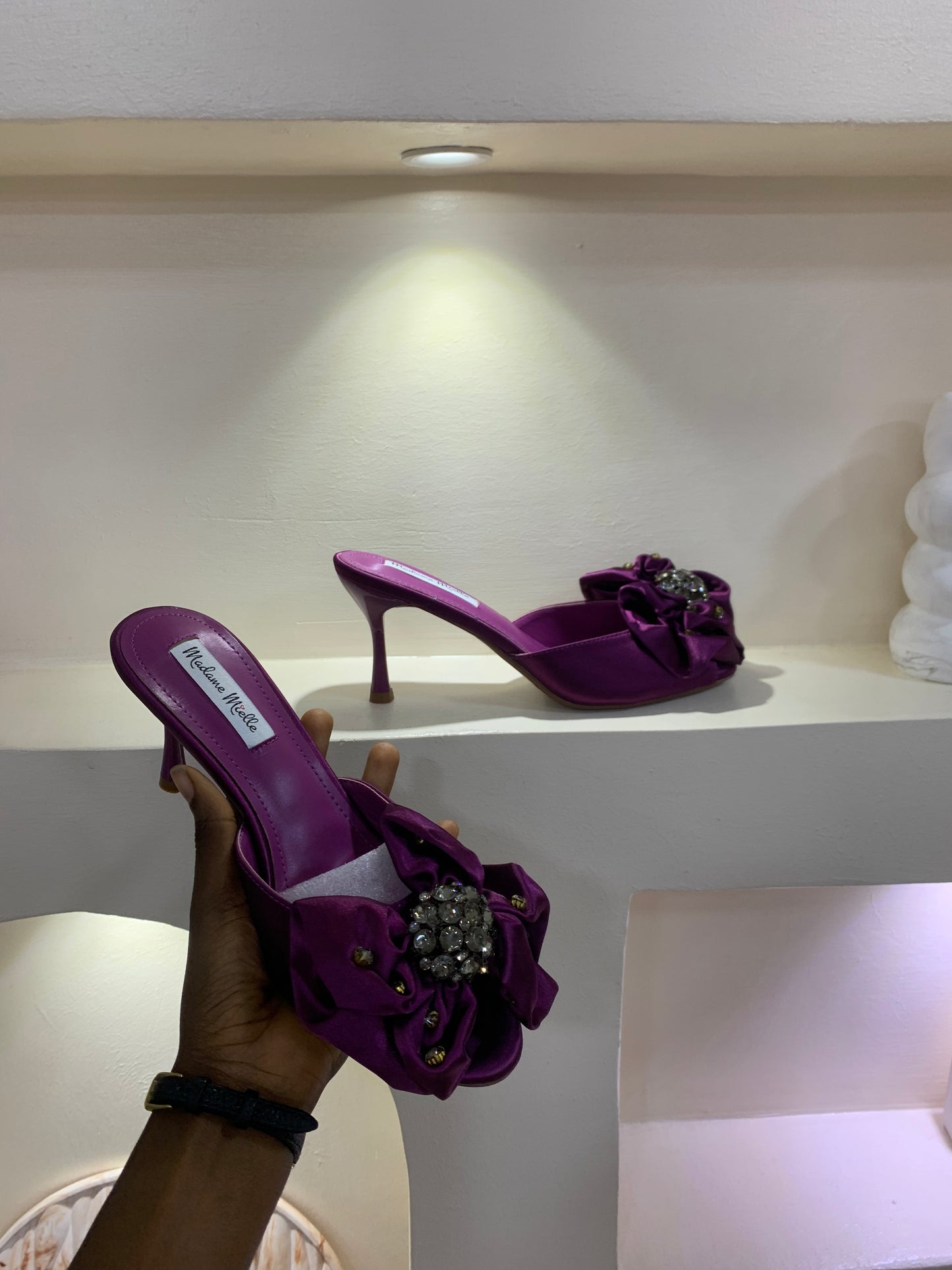 Shoe