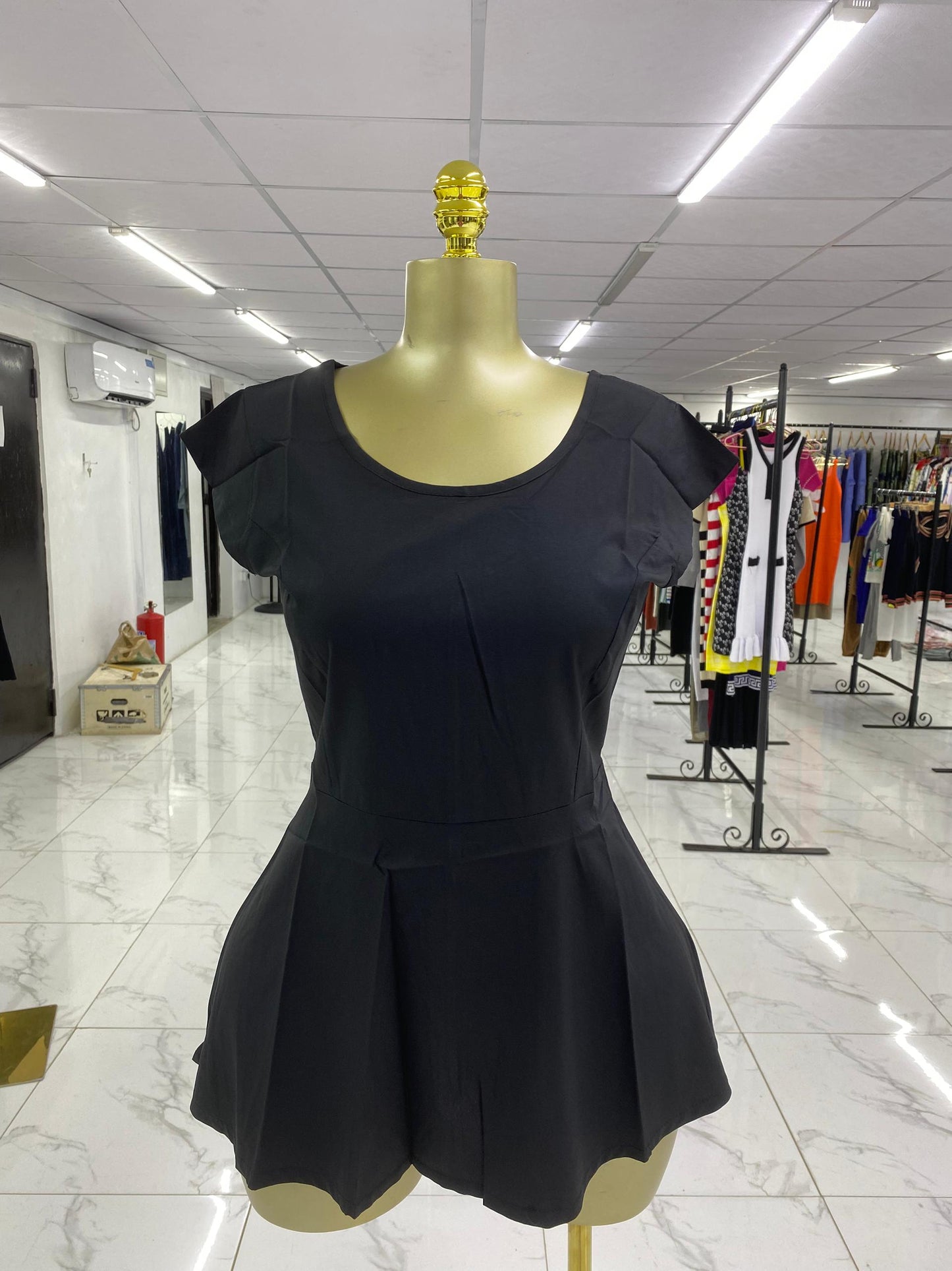 Clearance Top 239