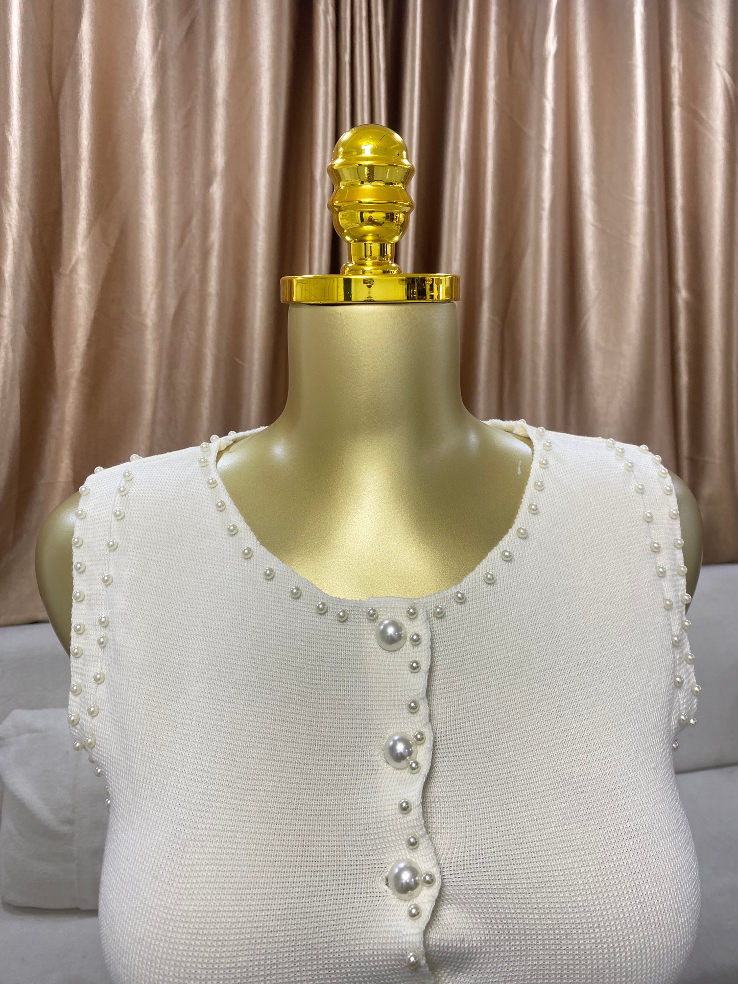New idol bead gown