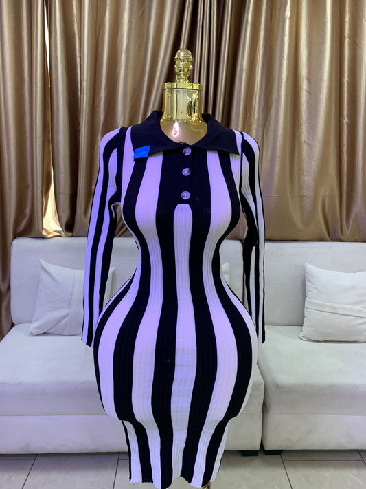 Monochrome collar gown