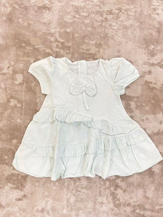 Children gown 109