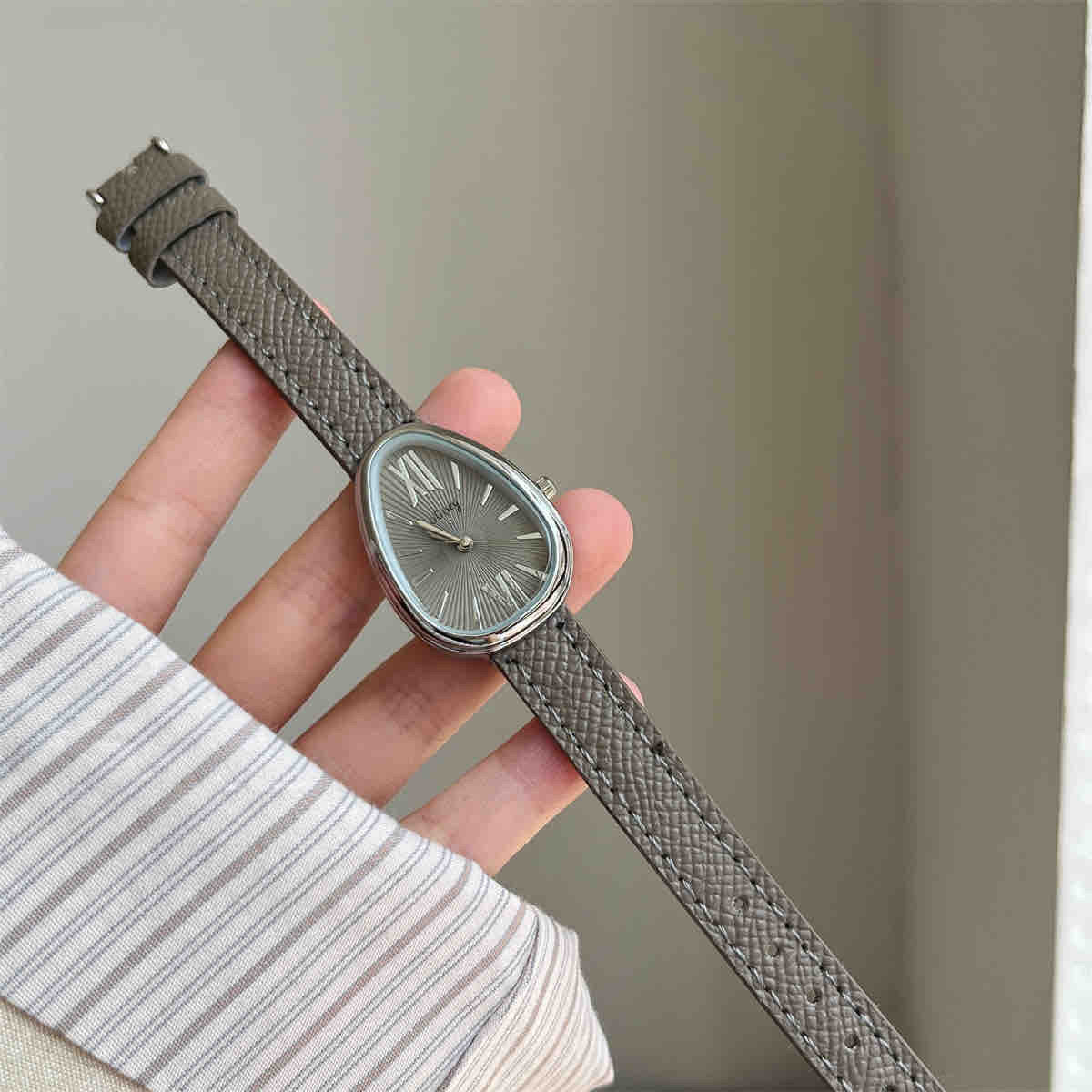GG leather Watch