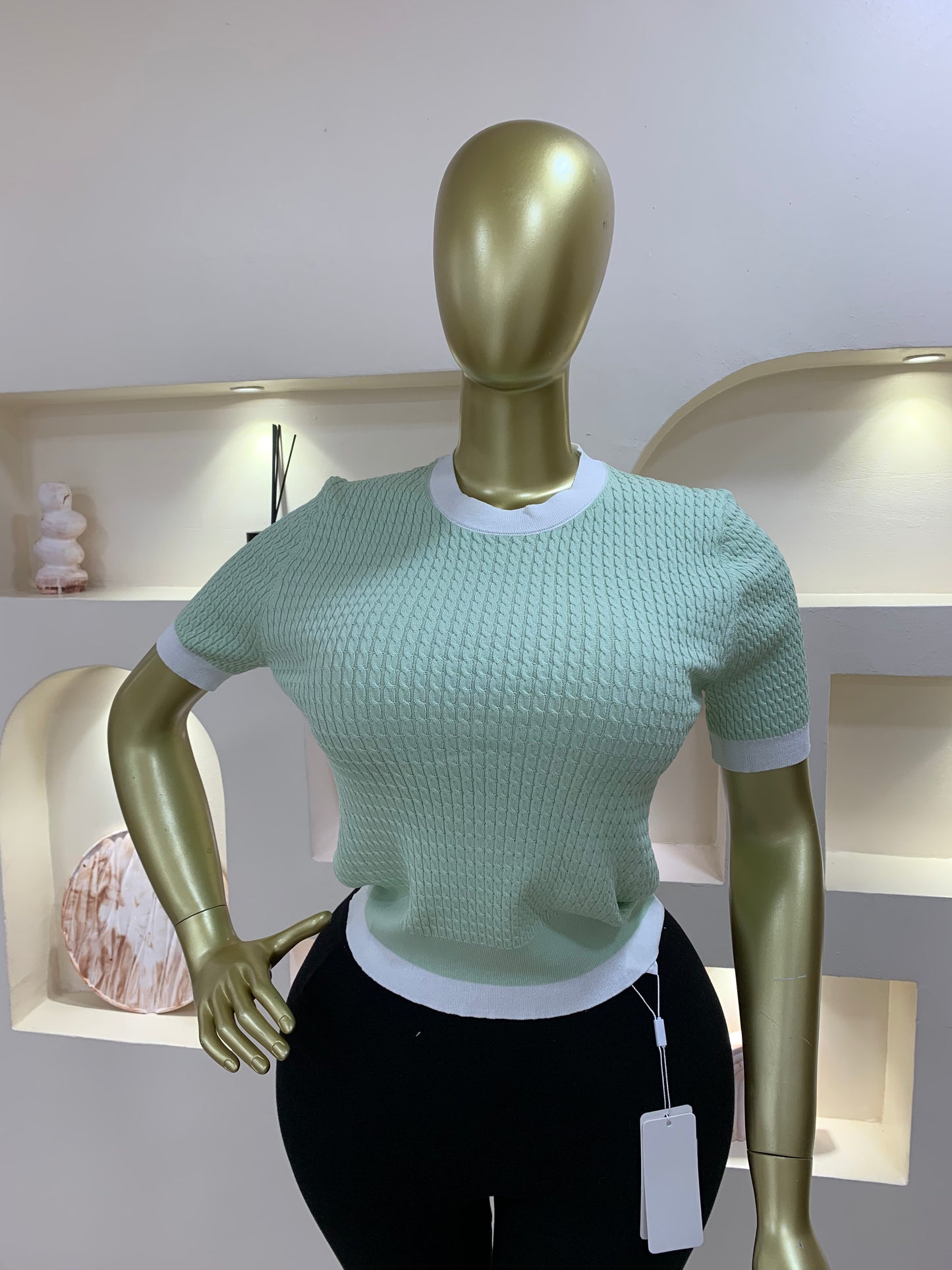Rhak Intertwined Top Tmf018