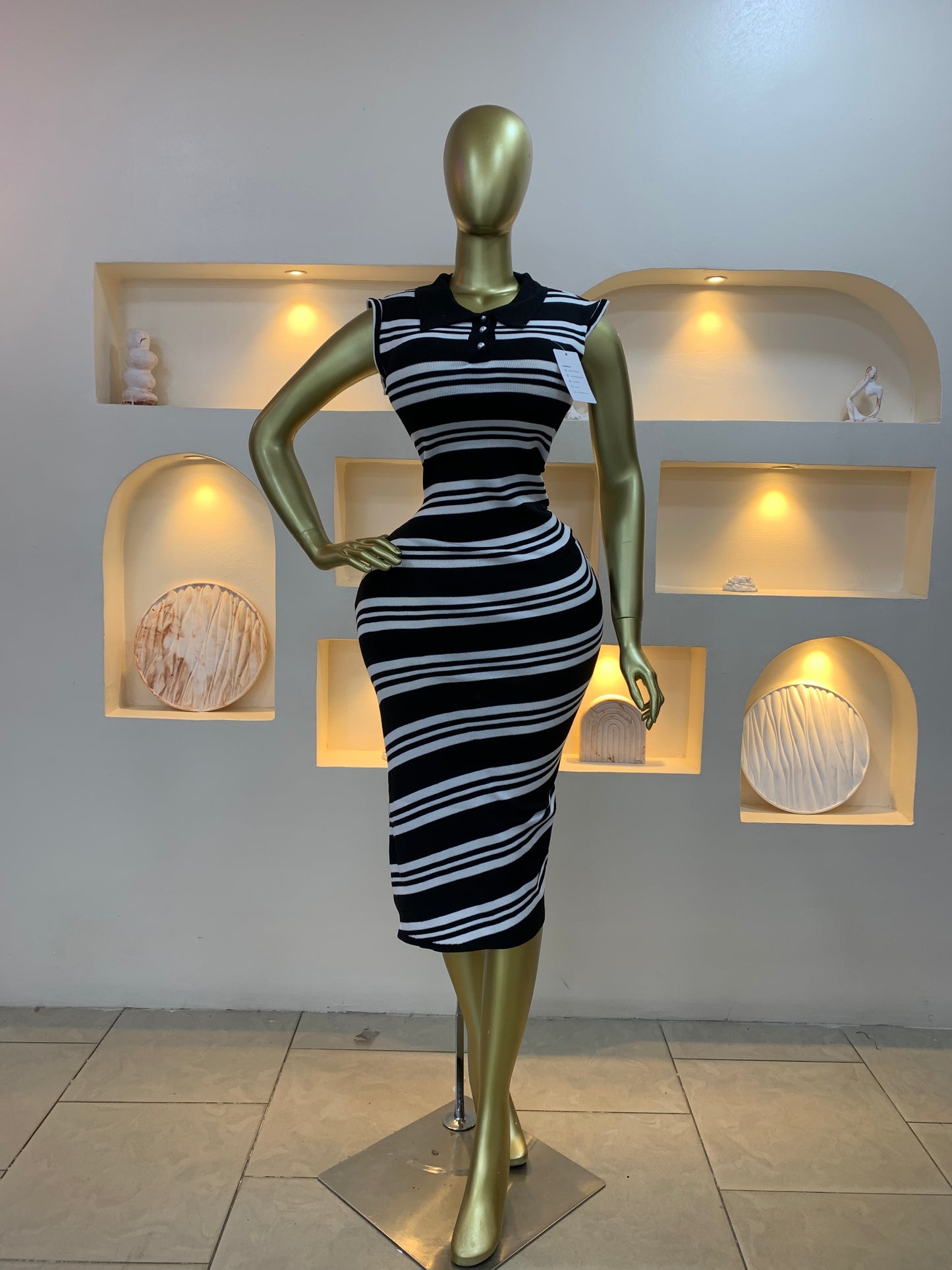 Pearl Button Strip Dress SINGLE 81