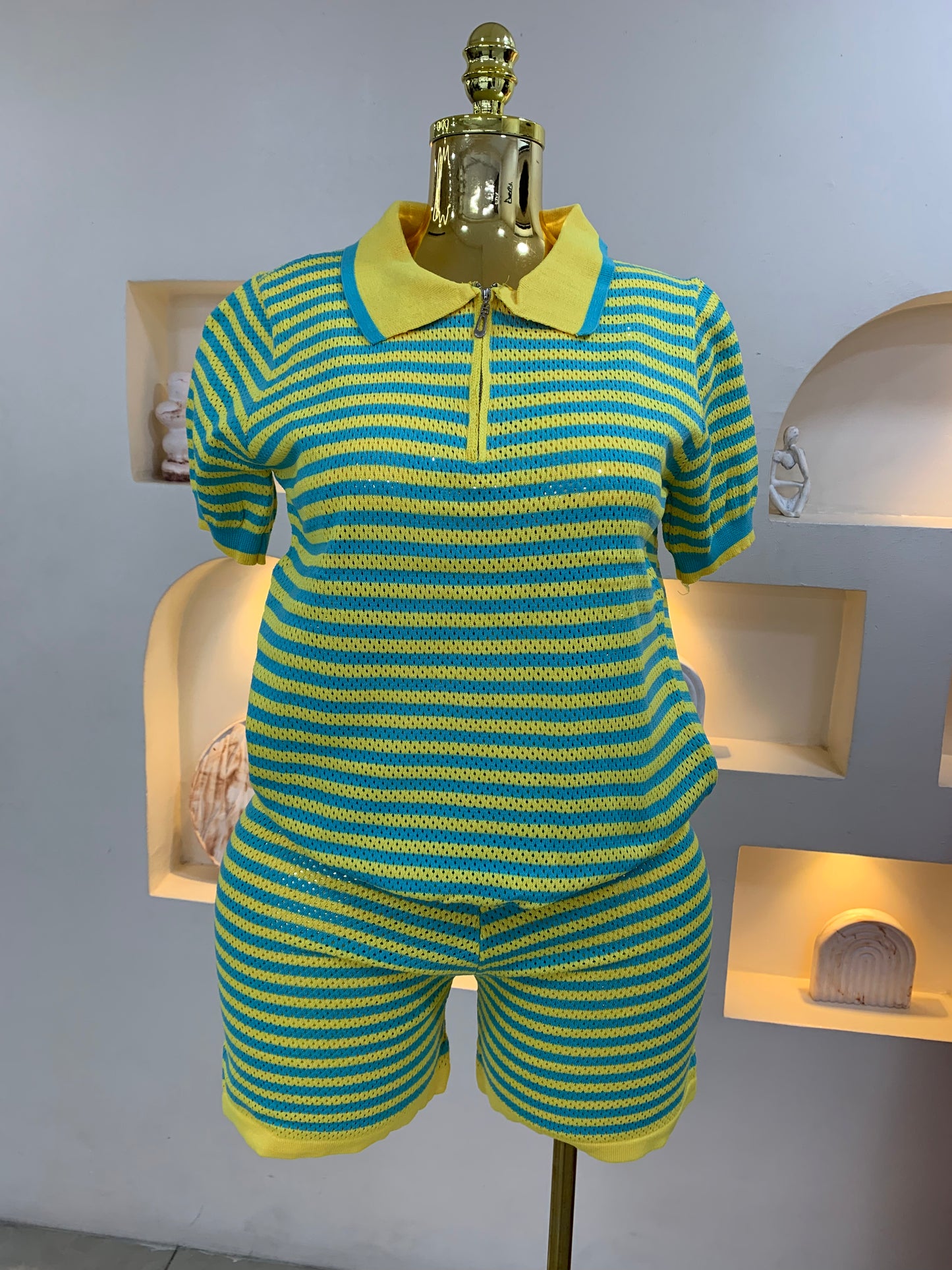 Zip up two piece MW200