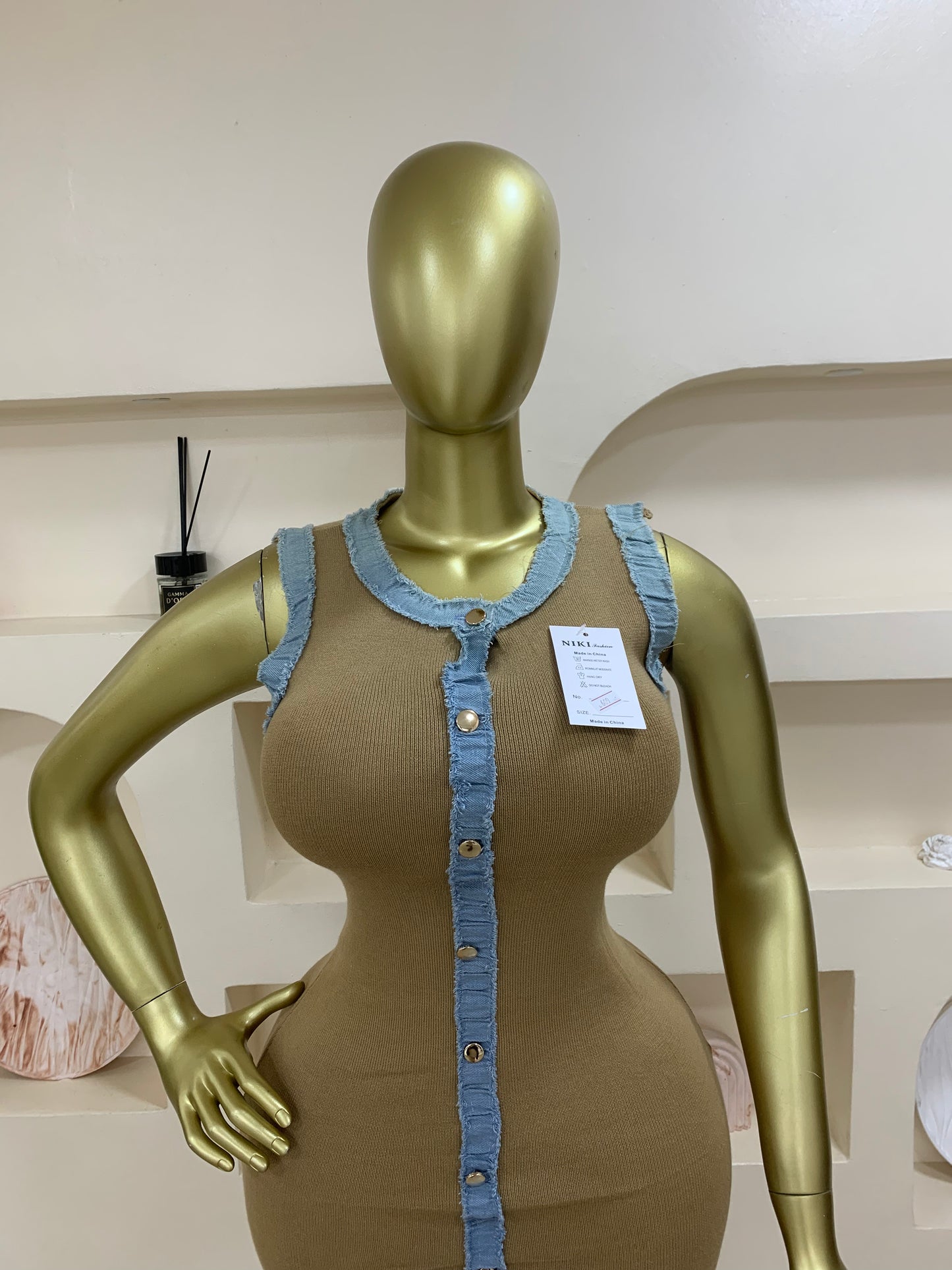 Sleeveless Denim neck dress Tmf017